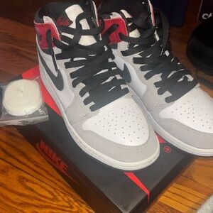 Air Jordan 1 smoke grey